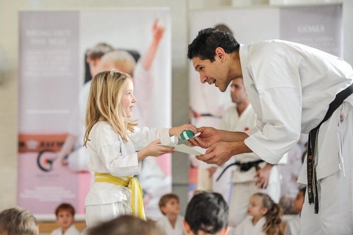 EXPERIENCE THE KARATE TRANSFORMATION